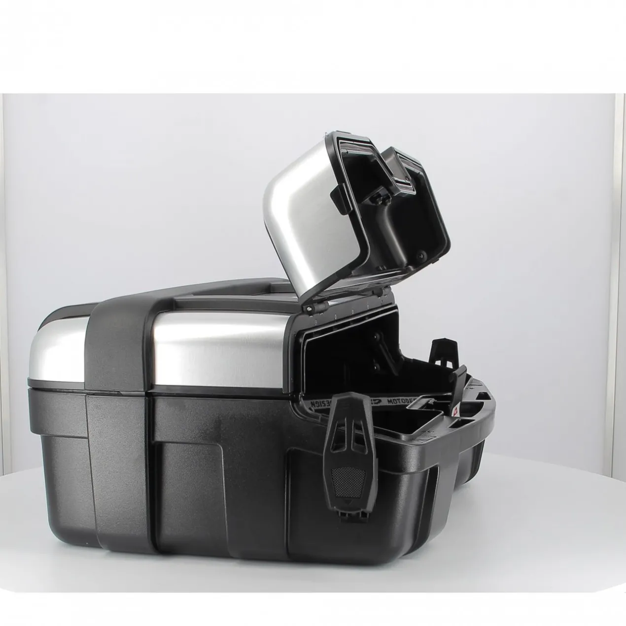 Valigia Givi Trk33n Trekker Con Alluminio 33 Lt.