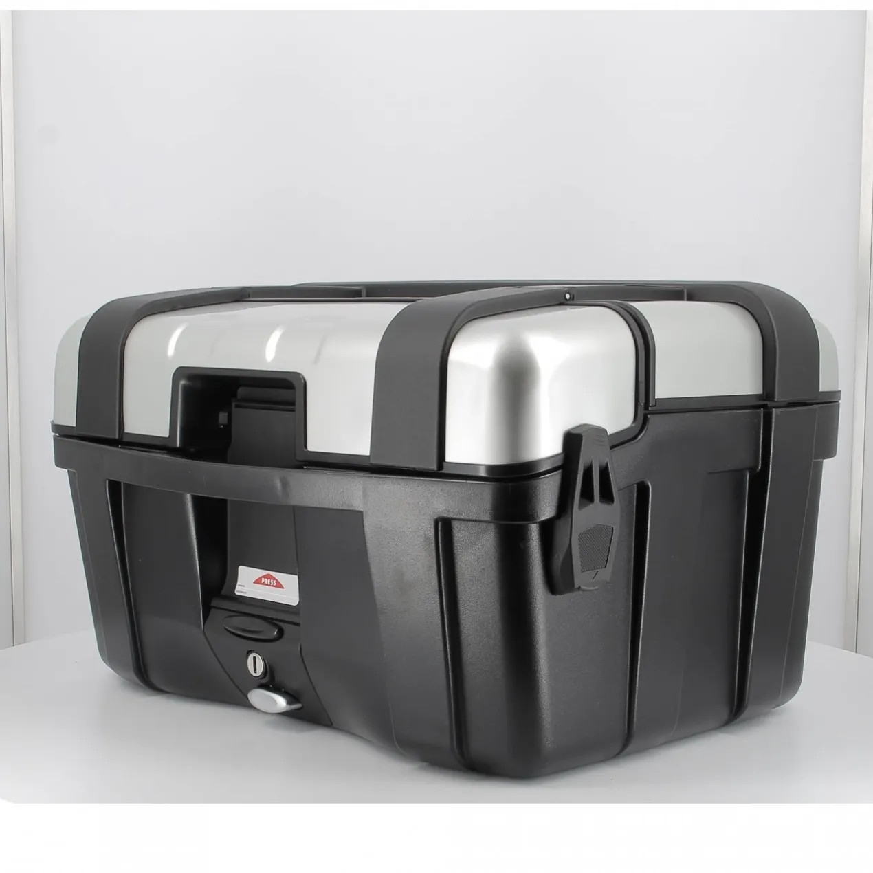 Valigia Givi Trk46n Trekker Con Alluminio 46lt.
